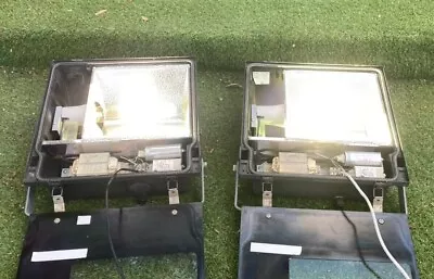 2 X Philips Metal Halide (MH) 400w Daylight IP65 Water Resistant Floodlight • $400