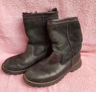 UGG Brooks Women's Mid Calf Black Leather Suede Sheepskin Boots 5381 Size 8 EUC! • $40