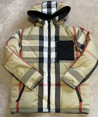 £425 • Buy Men’s BURBERRY REVERSIBLE PUFFER JACKET.Nova Check.size XL.£1390.Barely Worn
