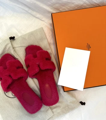 $850 • Buy Hermes Oran Woolskin Teddy - Size 38 - Original Hermes Receipt Included