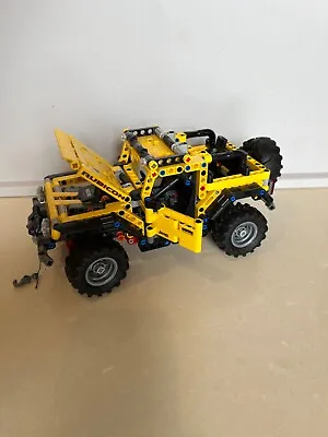 Lego Technic Set 42122: Jeep Wrangler • $44.99