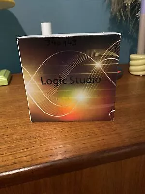 Logic Studio (inc. Logic Pro 9 MainStage 2 Soundtrack Pro 3) Including Book • £50