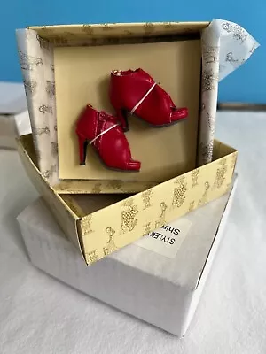 Tonner Wilde Imagination SHIRRED STEP RED Ellowyne Wilde Shoes - NRFB • $35