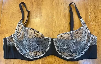 Beautiful Victoria’s Secret Underwire Bra 34D - Unlined Demi • $14.99