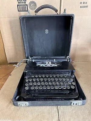 Vintage LC SMITH & CORONA STERLING Manual Typewriter In Black With Hardcase • $139.95