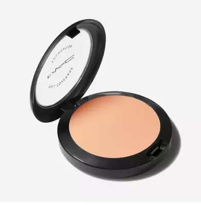 MAC  FULL COVERAGE FOUNDATION  28g - Shade: NW20 • £40.80