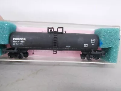 Roundhouse ~ Procor 50' Tanker Car # 47935 With Micro Trucks ~n Scale • $10.50