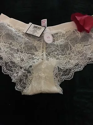 La Senza Glamourous Wedding Lace Short Pant Size 18 • £7.99