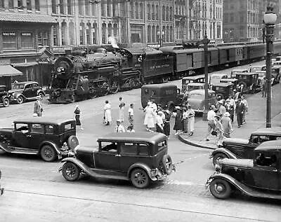 NEW YORK CENTRAL  Steam Locomotive  RAILROAD Photo Taken In SYRACUSE (218-O ) • $11.77