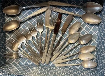 Lot Of 22 Pcs Vintage Community Plate Silverplate Spoons Forks Knife Spreaders • $24.45