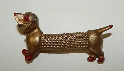 Vintage JJ Jonette Gold Tone Textured Dachshund Dog Brooch Pin  • £24.09