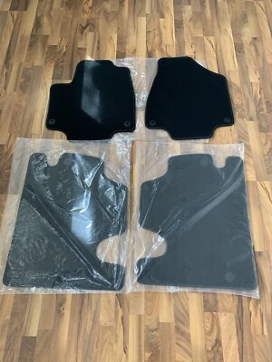 $65 • Buy Chrysler Voyager Pacifica OEM Floor Mats