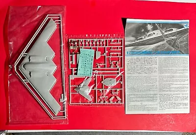 New DML B-2 Stealth Bomber And F-117A Stealth Fighter #2007 1/200 No Box • $19.99