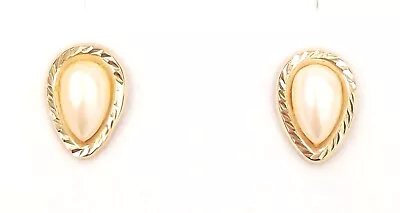 Vintage 9ct 375 Yellow Gold Earrings Classic Teardrop Simulated Pearl Studs  • £9.99
