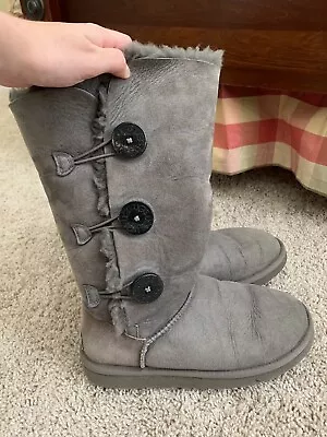 Gray Womens UGGs Size 7 • $45