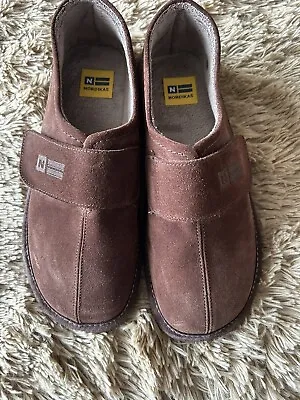 Men’s Brown Suede Slippers Shoes Size 8 New Nordica Great For Feet That Swell. • £25