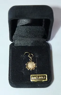 Vintage 14K Yellow Gold Flower Daisy Charm 1   1.7g NEW In Box Signed • $129.99