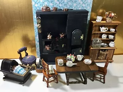 £15 • Buy Dolls House Job Lot, With Kitchen Range