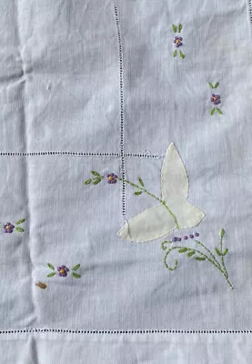 $25 • Buy Vintage Applique, Embroidery,& French Holey Thingy- Linen Tablecloth 34 X30 