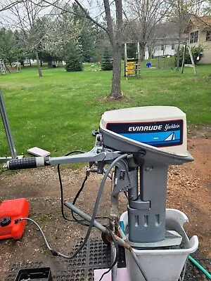 Evinrude Yachtwin 9.9 2-stroke Electric Start XL Shaft Outboard Motor • $1100