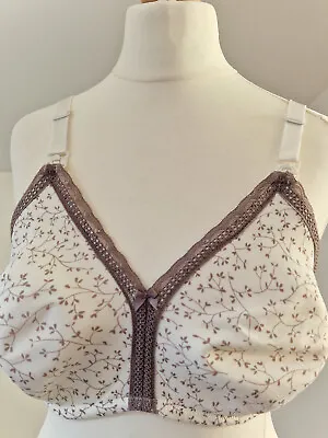 36DD Marks And Spencer M&S Maternity Nursing Bra Cream Cotton Blend Nonwired VGC • £8