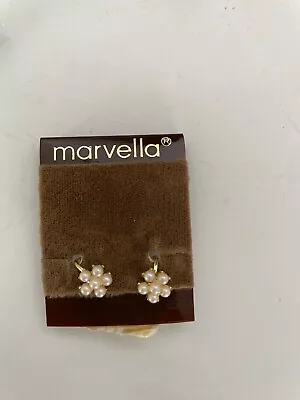 MARVELLA Earrings Clip On Faux Pearl Flower Goldtone  Small  Vintage  NEW DN83 • $10