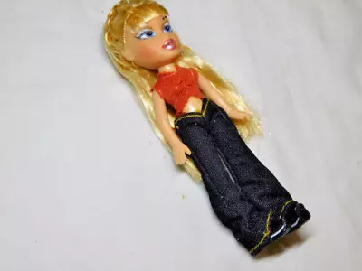 MGA Lil Bratz Girlz Mini Ailani ? Doll 4-1/2 Inches Blonde Hair Clothes Shoes • $6.99