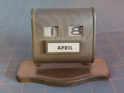 Vintage Retro Manual Click Desk Perpetual Calendar • $44.99