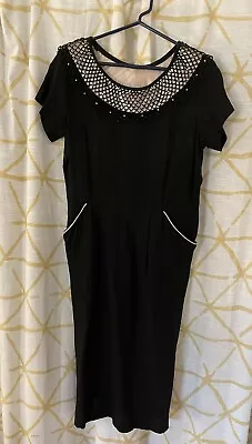 Vintage 1940s Black Rayon Dress With Detailed Collar And Pockets - Large • $50