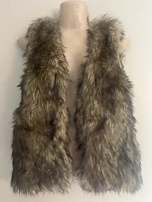 NWT H&M Faux Fur Vest SIZE 4 - Reg Price $39.99 • $20