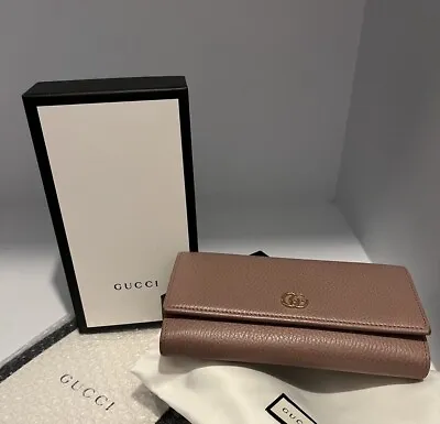 $680 • Buy Authentic Gucci GG Marmont Continental Chain Wallet
