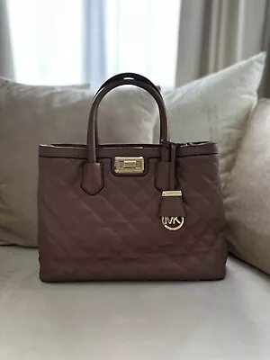 Michael Kors Blush Bag • $92