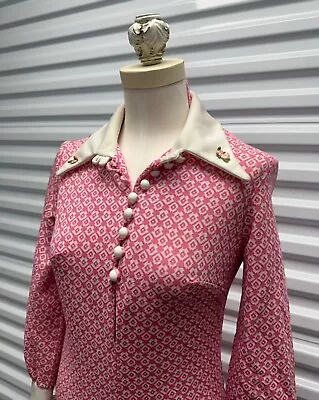 VINTAGE 70’s Dagger Collar  Dress Mod  Easter Pink Go Go Retro • $35