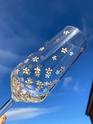 PERSONALISED Hand Painted Daisy Champagne/Prosecco Glass Hand Decorated Glass • £10.99