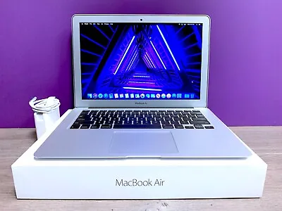 MacBook Air 1TB Solid State Drive SSD 8GB RAM Intel Core I7 2017/2020 • $445