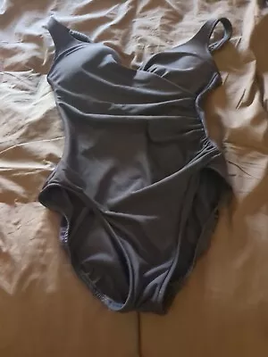 MIRACLESUIT Swimsuit One Piece Brown Underwire  Size 10 Free Ship • $34.98