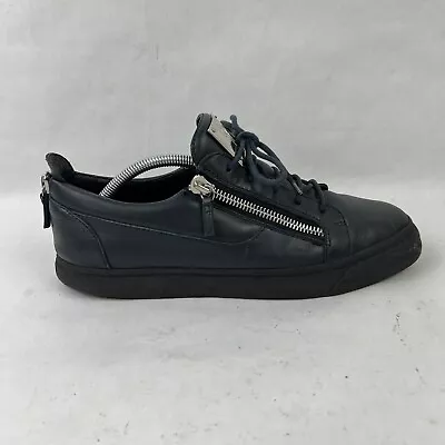 Giuseppe Zanotti Low Top Sneaker • $99