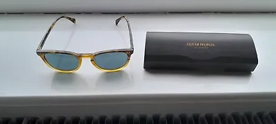 Oliver Peoples Los Angeles Finlay Sunglasses OV52984U • £100