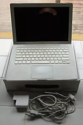 MacBook Non-working For Parts Only No Battery 2007 Model: A1181 13-inch • $54.98