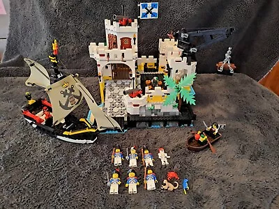 Lego Set 10320 Eldorado Fortress. 100% Complete. Good Condition. 'Like New' • $170.50