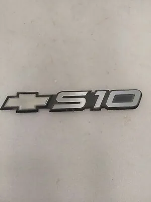 Chevy 1994-2004 S10 Door Side Rear Tailgate Emblem Badge Logo OEM • $18.99