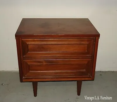 Vintage Mid Century Modern Brown Nightstand W Peg Legs • $308