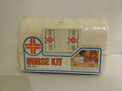 VINTAGE 1977’s HASBRO DOCTOR Kit  Large • $38