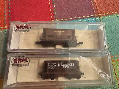 2 Atlas N Scale Ore Cars With Load; Milwaukee Road / Union Pacific • $19