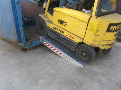 £534 • Buy Pair Of Container Ramps (810x300x3000kg) - Aluminium Forklift Ramp - Loading ...