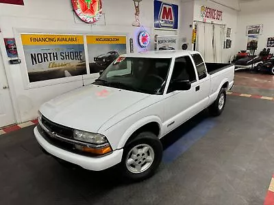 2002 Chevrolet S-10 - CLEAN SOUTHERN TRUCK - 4X4 EXT CAB -SEE VIDEO • $13900