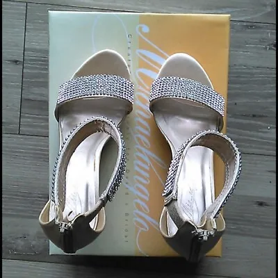 Michaelangelo Ceden Rhinestone Embellished Ankle Strap Nude Sandals Size 6 • $69.99