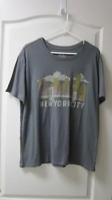 New York City  T-Shirt  Women's Size L • $14.99