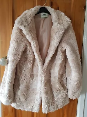 Ladies Coat Size 12 • £13