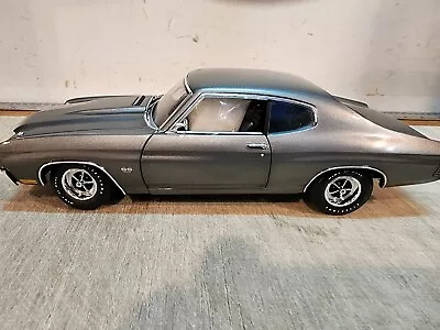 Acme  1:18 1970 Chevrolet Chevelle Ls6 - Grey Without Stripe -a1805524-free Ship • $119.99